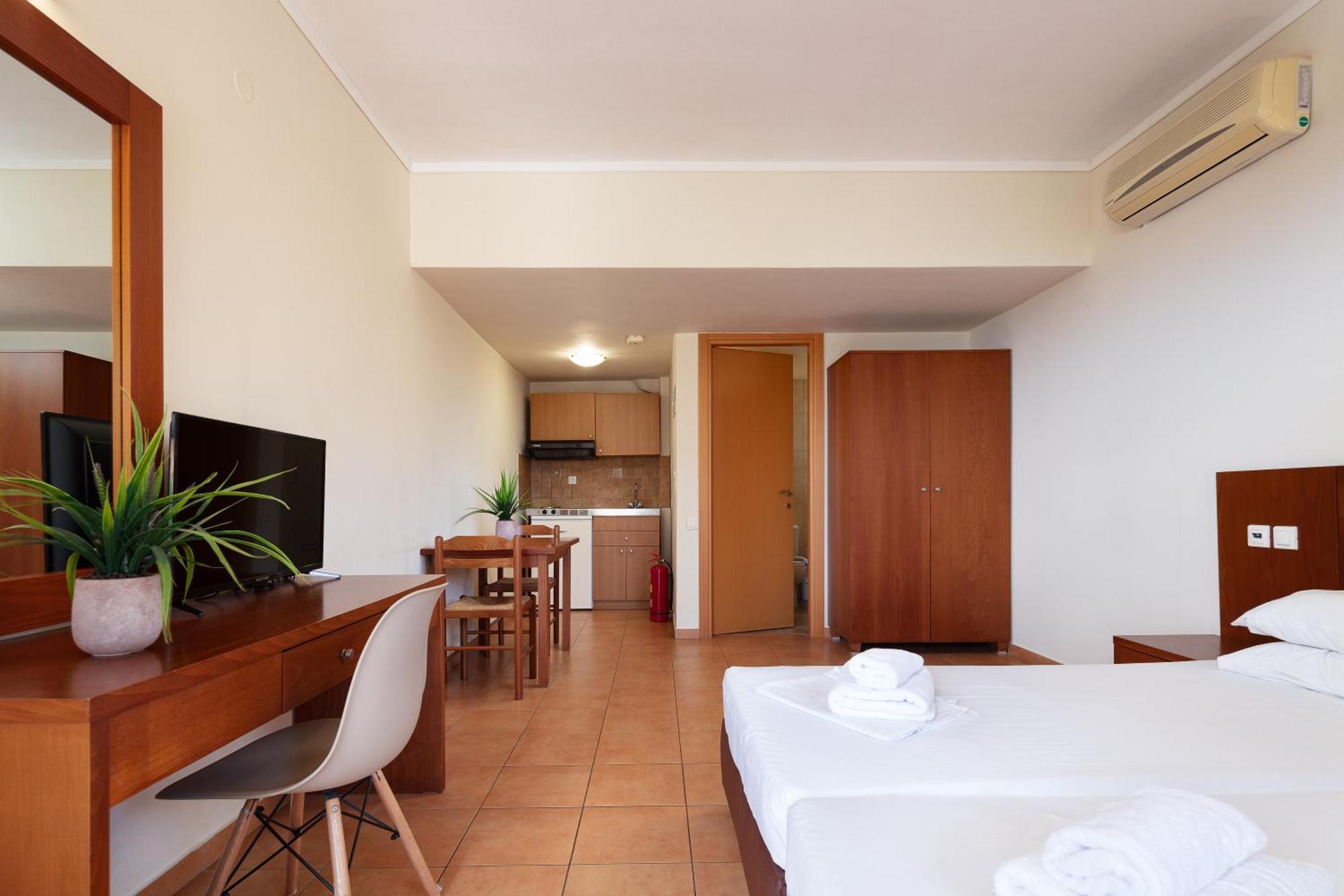 Dia Apartments Херсонисос Екстериор снимка